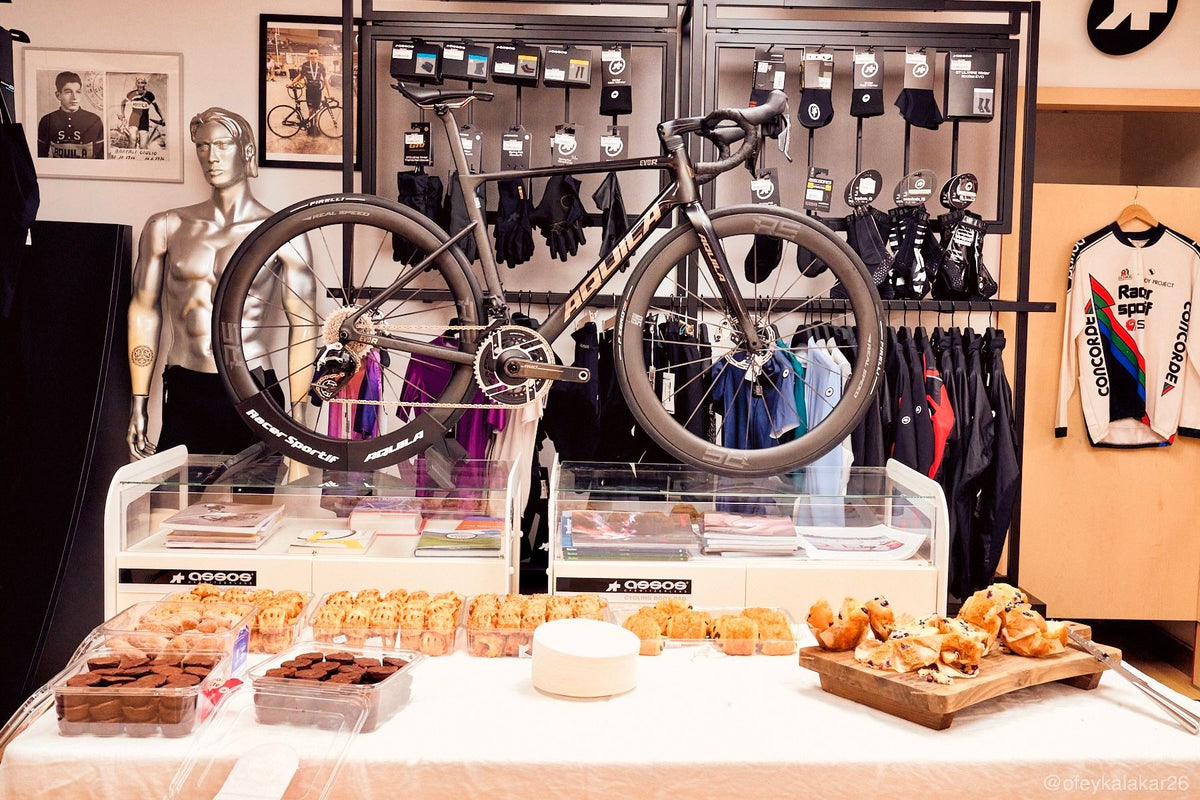 The Racer Sportif counter with an EVO R, heritage jerseys and photos