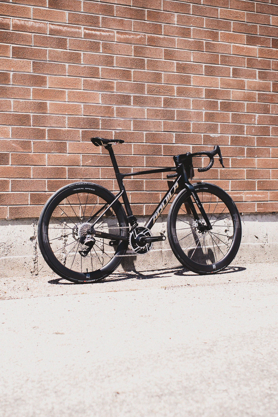 AERO IS NARROW